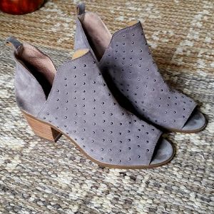 Lucky Brand shoes
